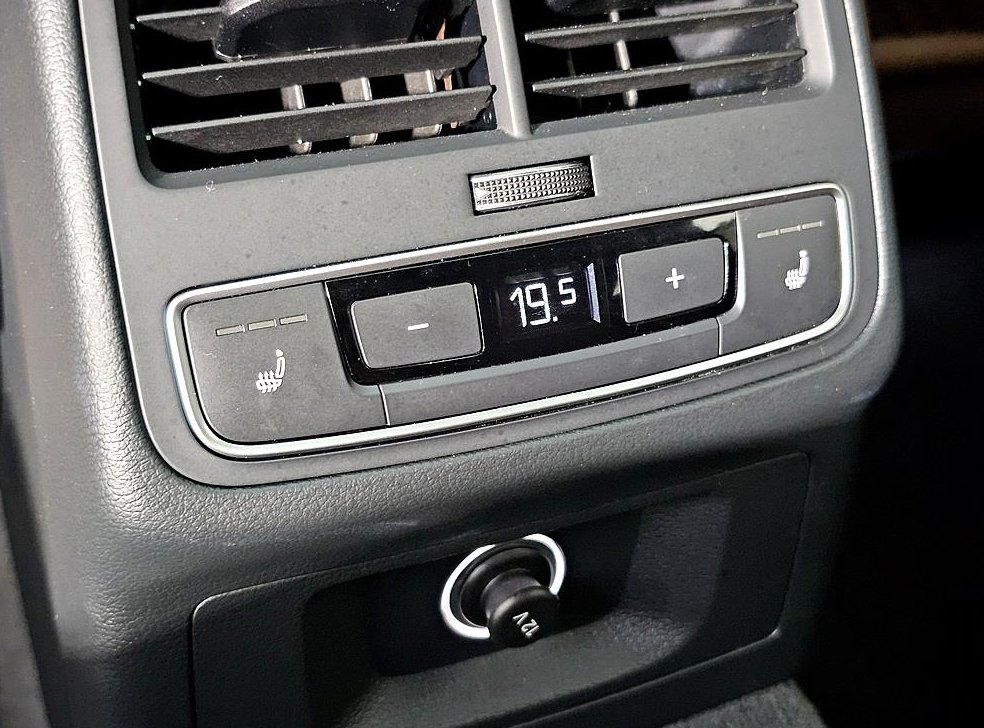 아우디 A5 40 TDI 콰트로 프리미엄 스포트백 사진 12