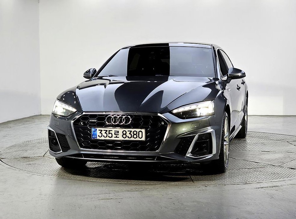 아우디 A5 40 TDI 콰트로 프리미엄 스포트백 사진 2