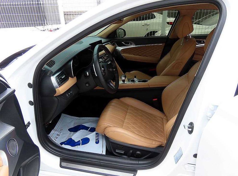 제네시스 G70 가솔린 2.0T 2WD 사진 5