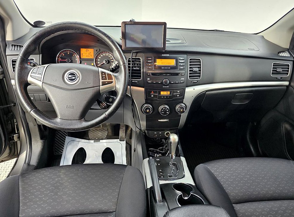 KG모빌리티(쌍용)  코란도 CLUBBY 4WD 사진 5