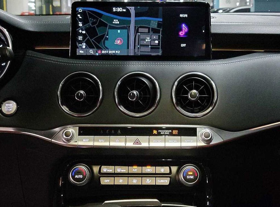 기아 스팅어 2WD 3.3 GT 마스터즈 터보 패키지 사진 11