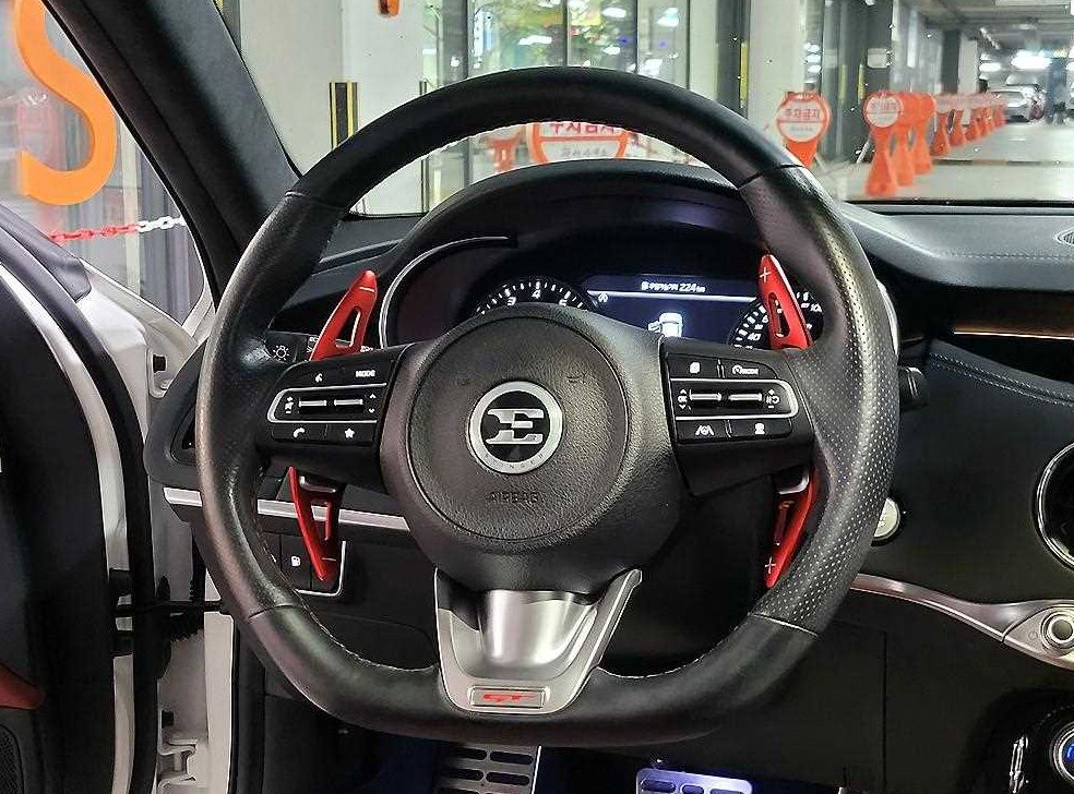 기아 스팅어 2WD 3.3 GT 마스터즈 터보 패키지 사진 9