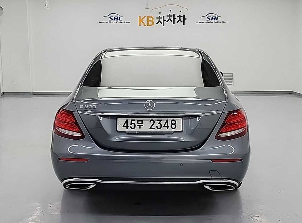 벤츠 E 클래스 E300 익스클루시브 사진 3
