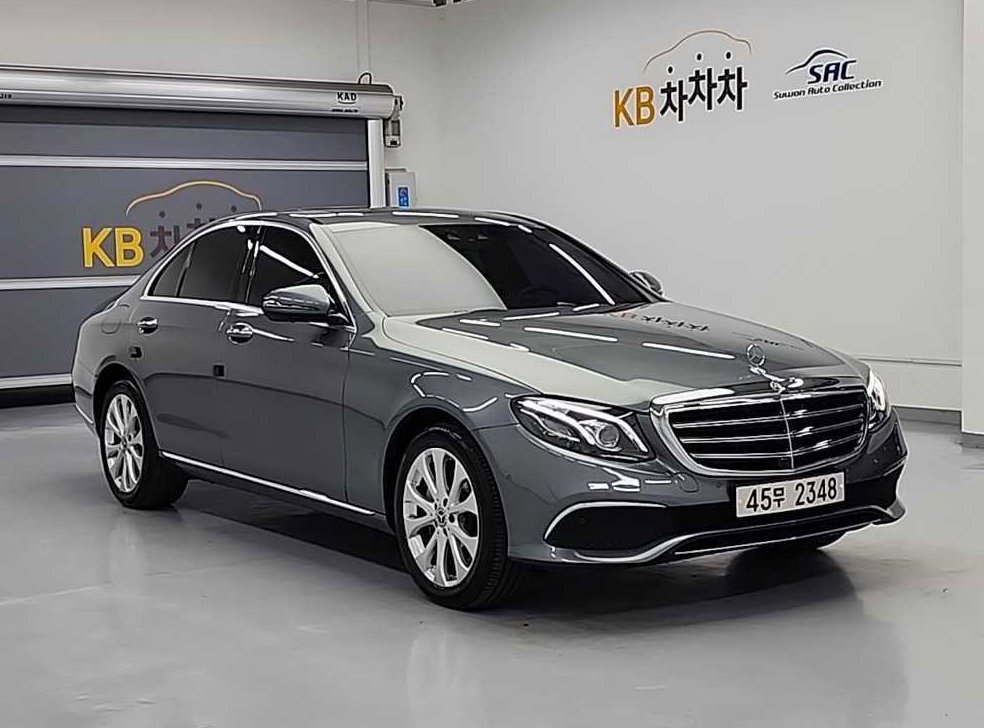 벤츠 E 클래스 E300 익스클루시브 사진 4