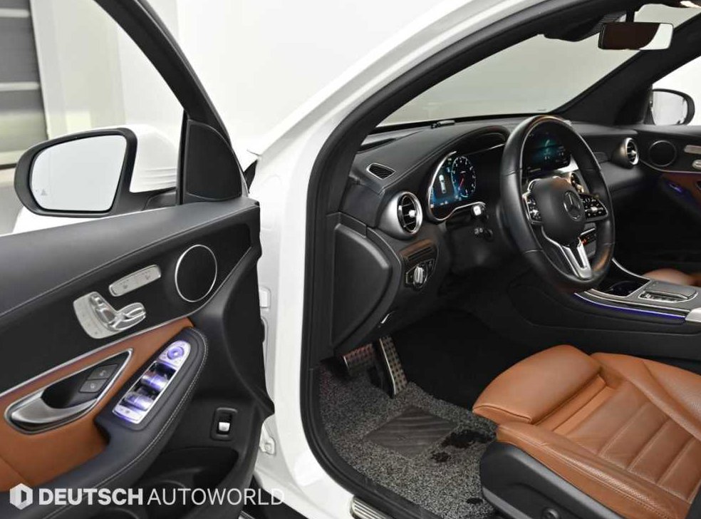 벤츠 GLC 클래스 GLC 300 4MATIC 쿠페 사진 11