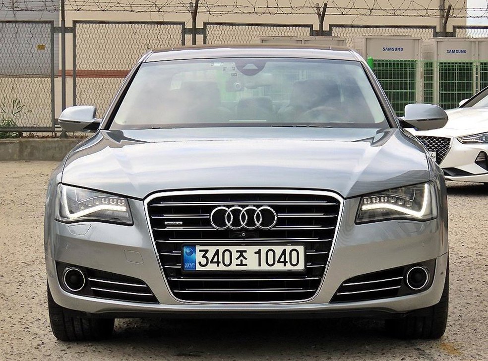 아우디 A8 4.0 TFSI 콰트로 LWB