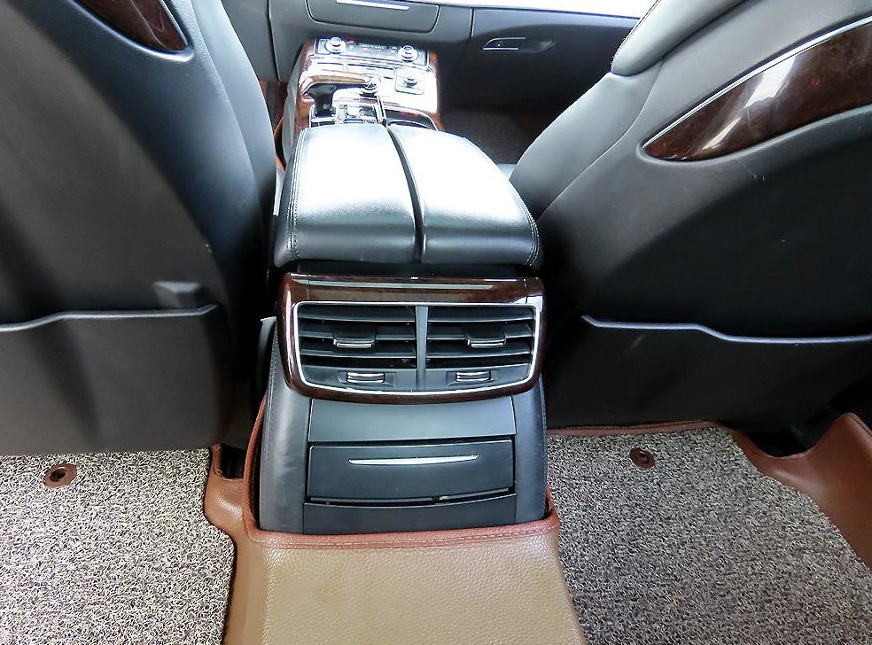 아우디 A8 4.0 TFSI 콰트로 LWB 사진 16