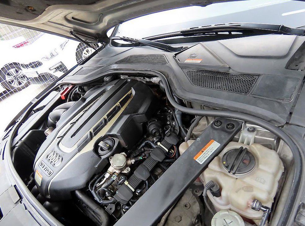 아우디 A8 4.0 TFSI 콰트로 LWB 사진 19