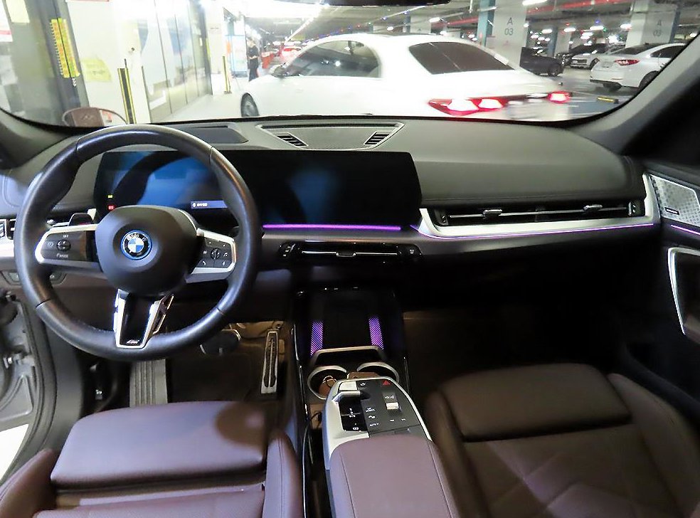 BMW iX1 xDrive 30 M 스포츠 사진 10