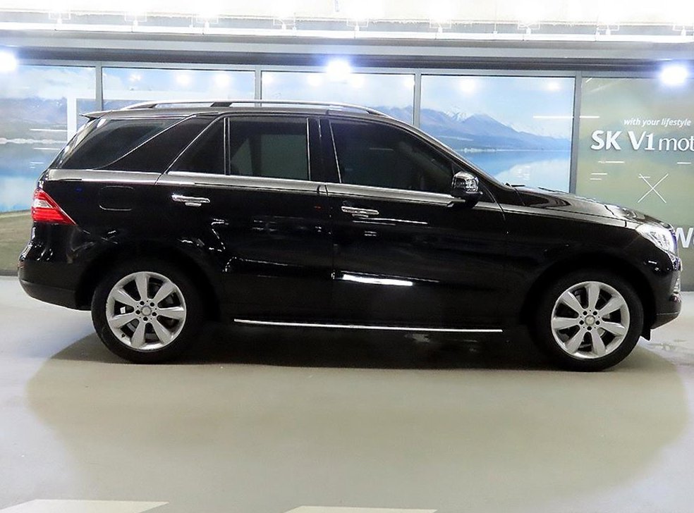 벤츠 M 클래스 ML250 사진 3