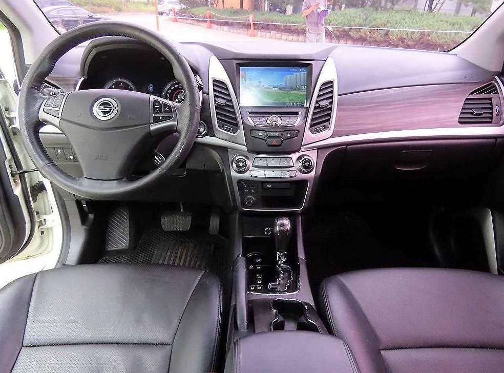 KG모빌리티(쌍용)  코란도 2WD 2.2 RX 사진 7