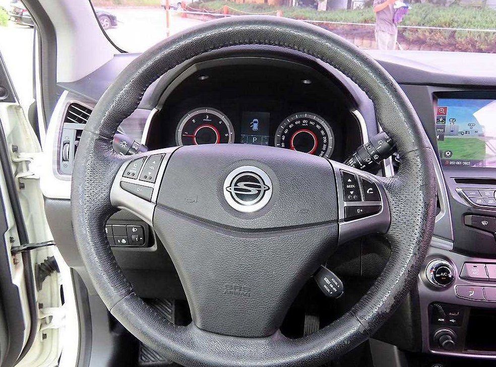 KG모빌리티(쌍용)  코란도 2WD 2.2 RX 사진 8