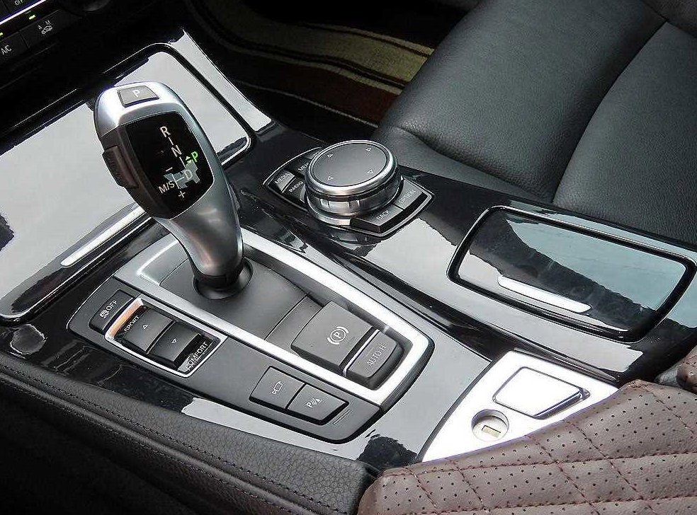 BMW 5시리즈 520d M 에어로다이나믹 프로 사진 11