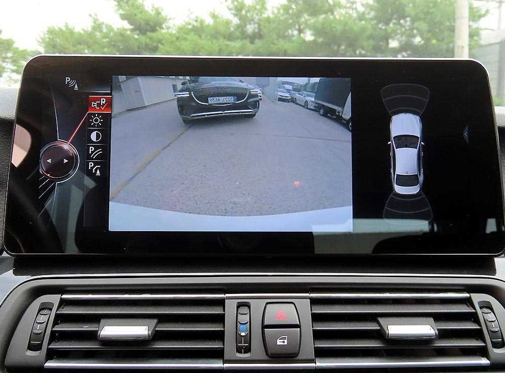 BMW 5시리즈 520d M 에어로다이나믹 프로 사진 15