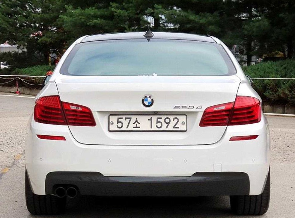 BMW 5시리즈 520d M 에어로다이나믹 프로 사진 4