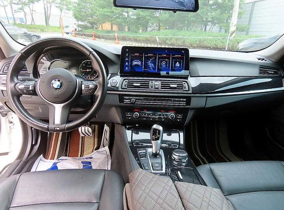 BMW 5시리즈 520d M 에어로다이나믹 프로 사진 7
