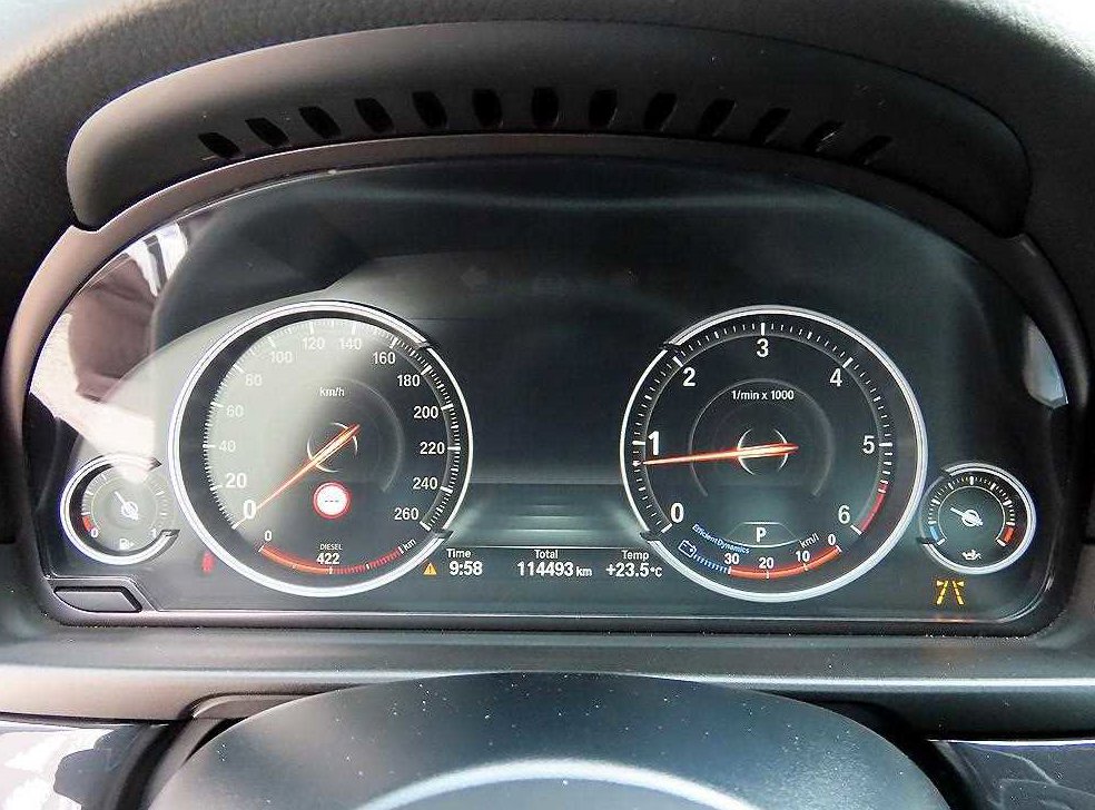 BMW 5시리즈 520d M 에어로다이나믹 프로 사진 9