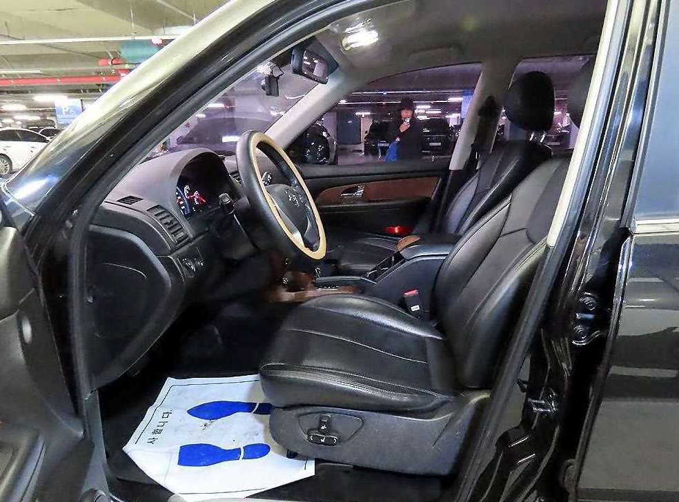 KG모빌리티(쌍용)  렉스턴 2.2 4WD RX7 사진 6