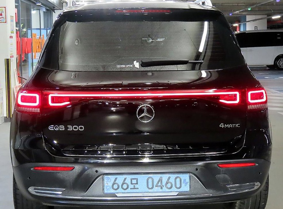 벤츠 EQB EQB 300 4MATIC AMG 라인 사진 5