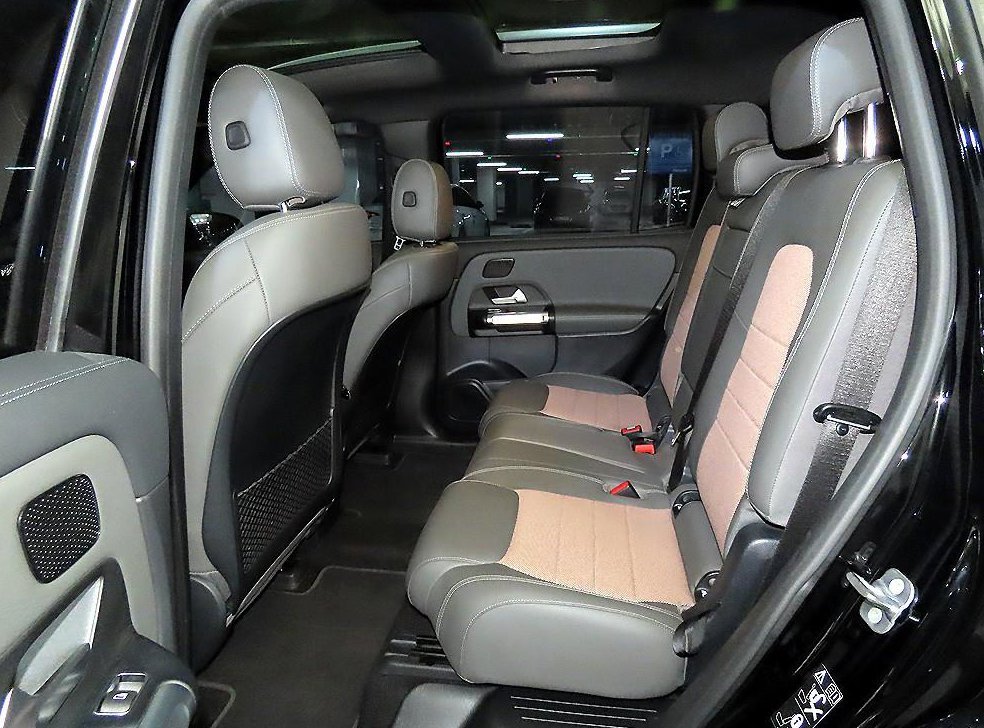 벤츠 EQB EQB 300 4MATIC AMG 라인 사진 7