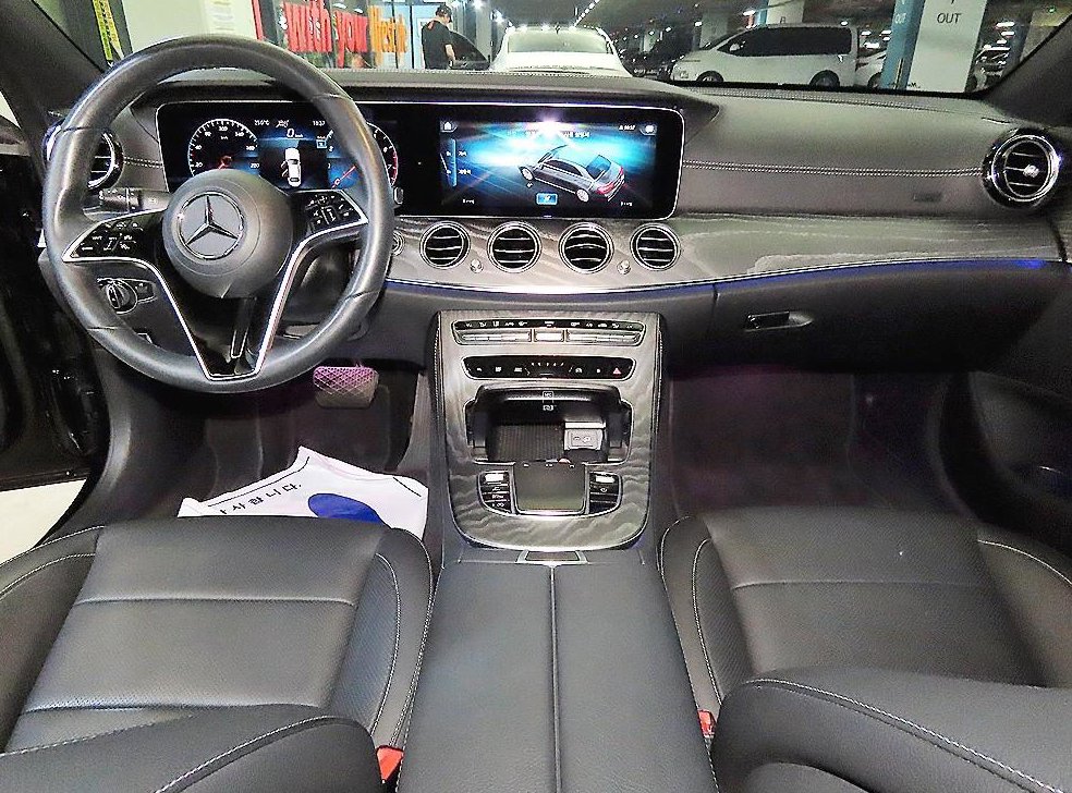 벤츠 E 클래스 E350 4MATIC 익스클루시브 사진 10