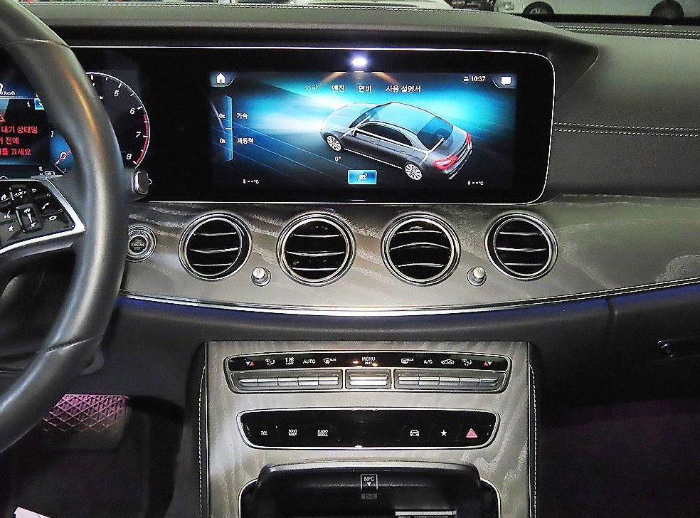 벤츠 E 클래스 E350 4MATIC 익스클루시브 사진 11
