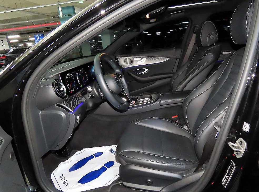 벤츠 E 클래스 E350 4MATIC 익스클루시브 사진 6