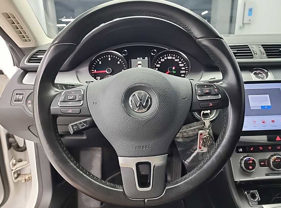 폭스바겐 CC 2.0 TDI 블루모션 사진 9