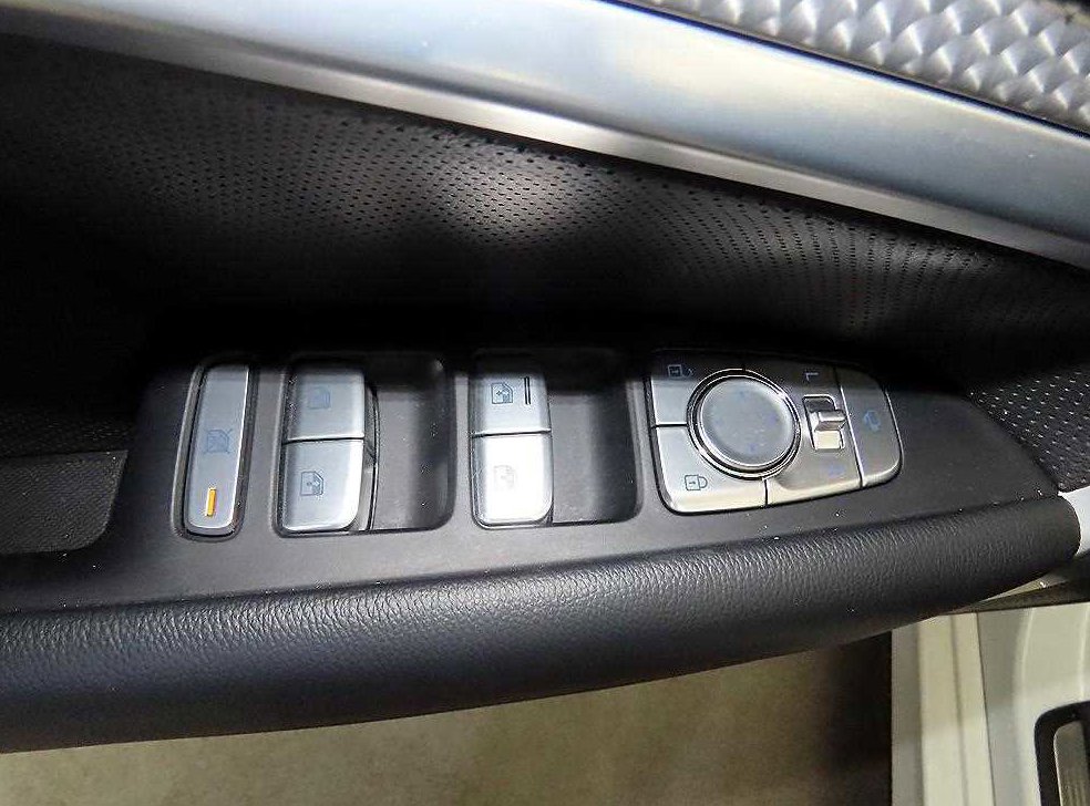 제네시스 G70 가솔린 2.0T 4WD 사진 13