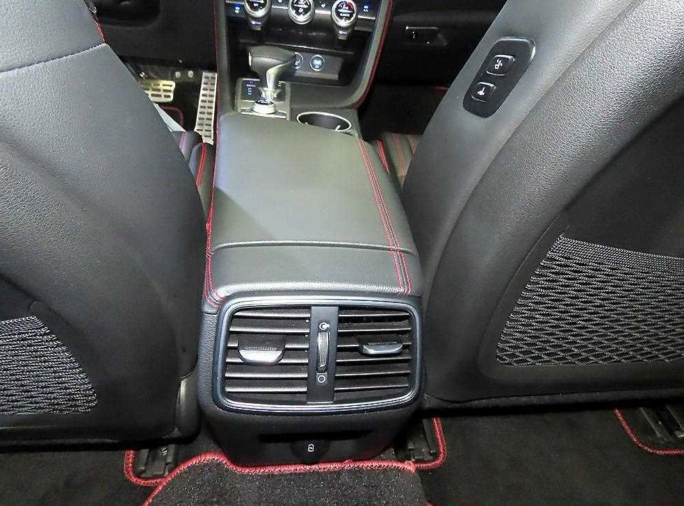 제네시스 G70 가솔린 2.0T 4WD 사진 18