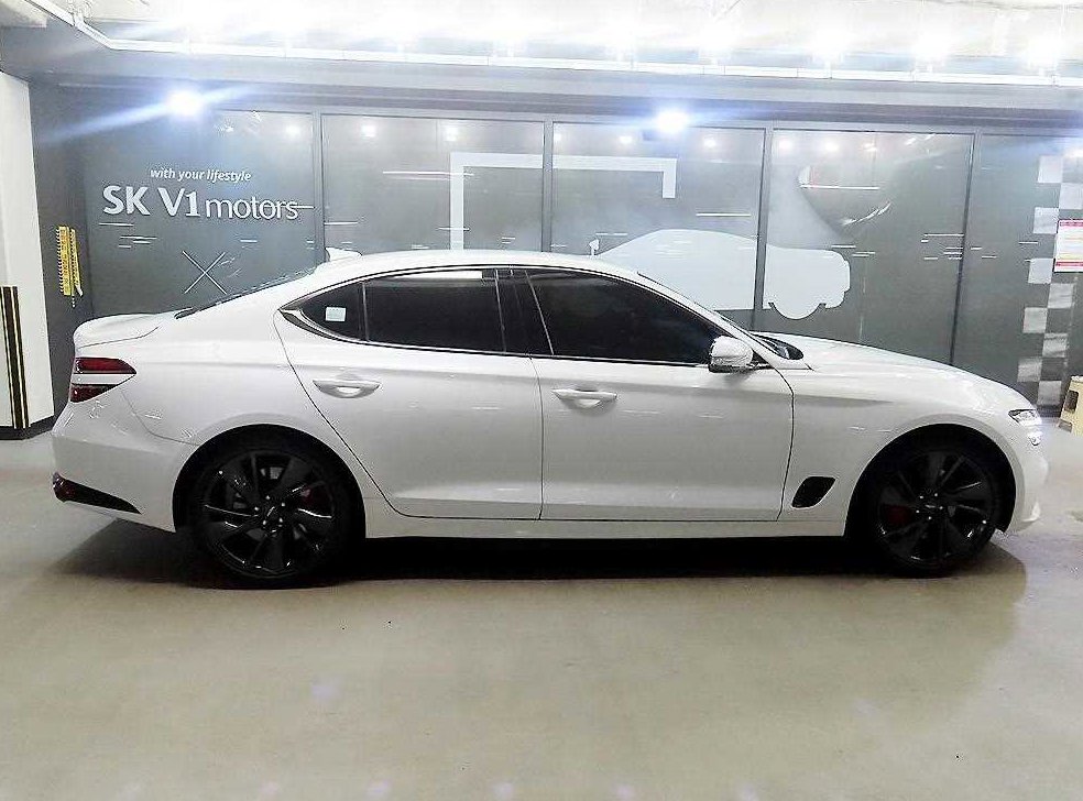 제네시스 G70 가솔린 2.0T 4WD 사진 3