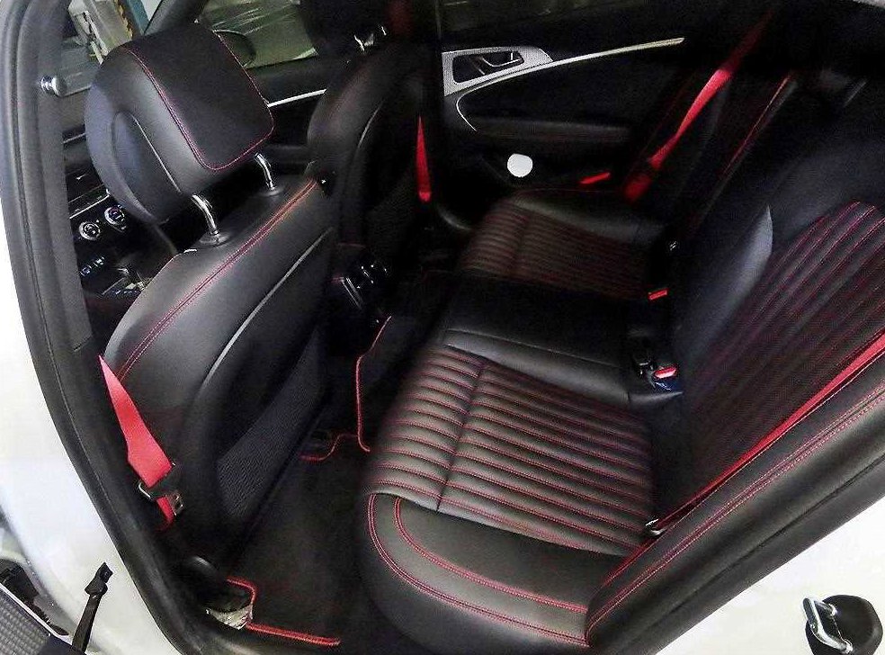 제네시스 G70 가솔린 2.0T 4WD 사진 7