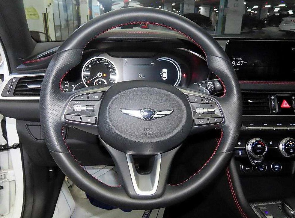 제네시스 G70 가솔린 2.0T 4WD 사진 8