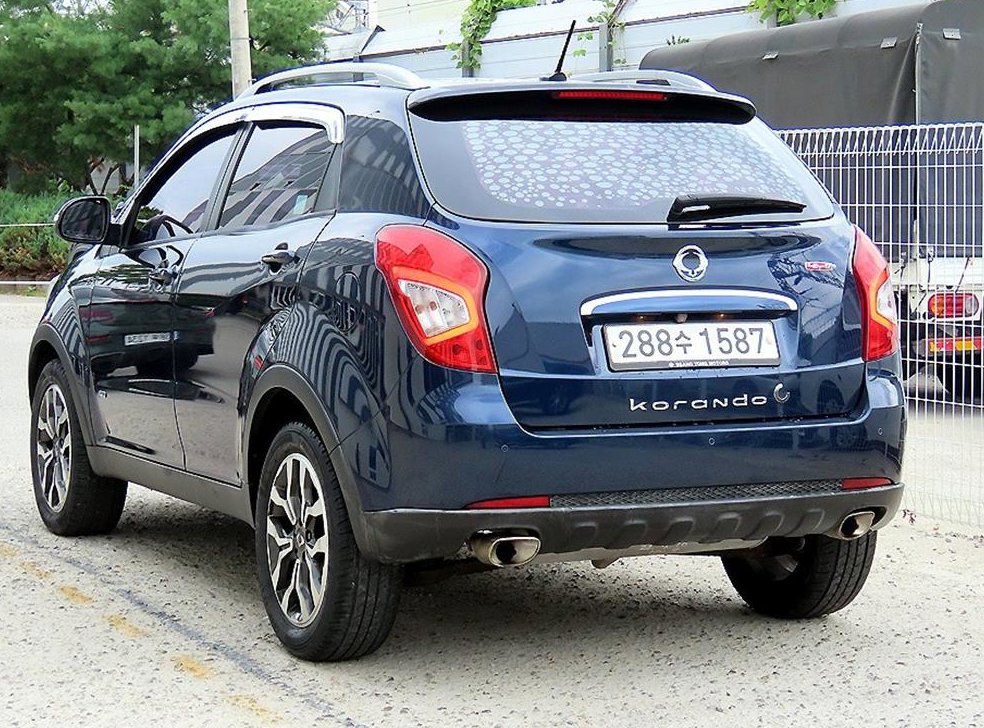KG모빌리티(쌍용)  코란도 4WD 2.2 익스트림 사진 3