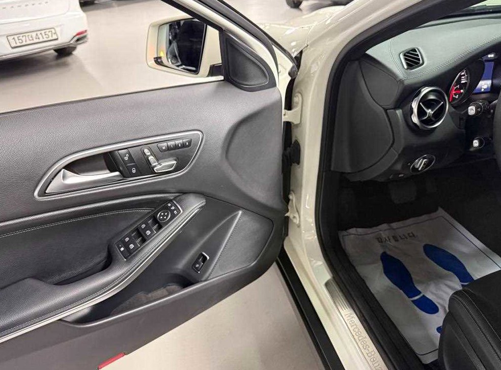 벤츠 GLA 클래스 GLA220 프리미엄 사진 11