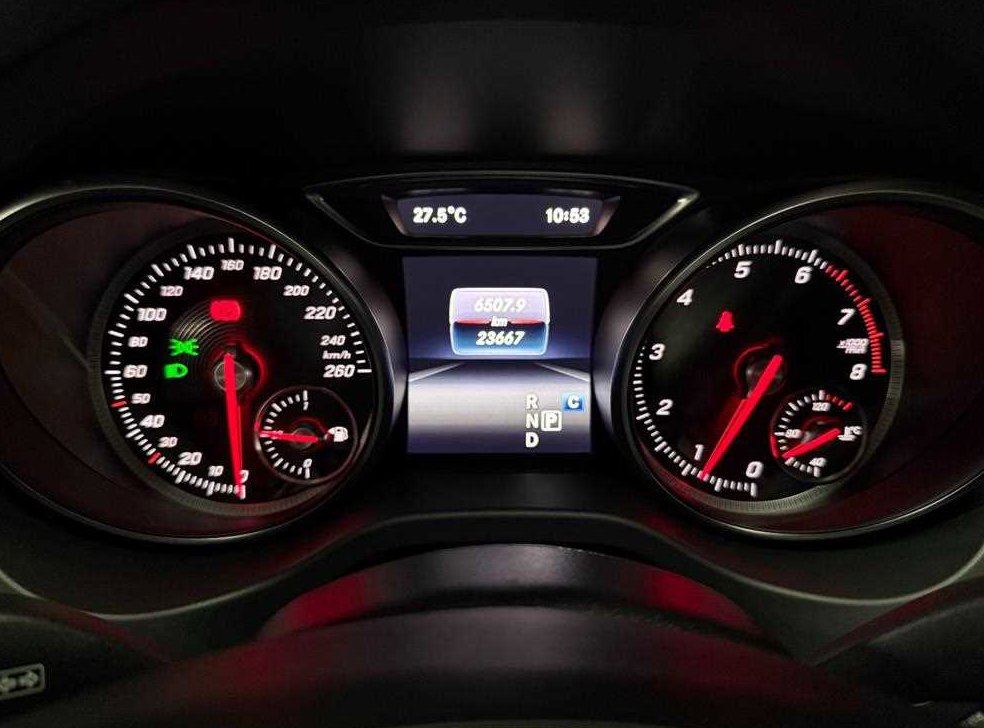 벤츠 GLA 클래스 GLA220 프리미엄 사진 6