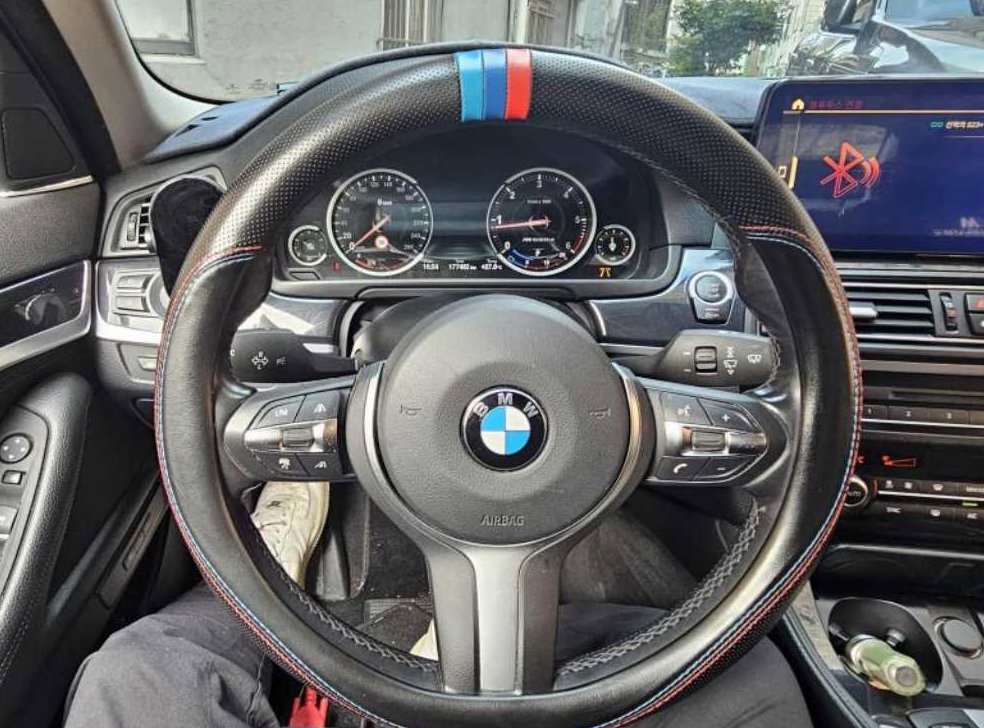 BMW 5시리즈 520d M 에어로다이나믹 프로 사진 7