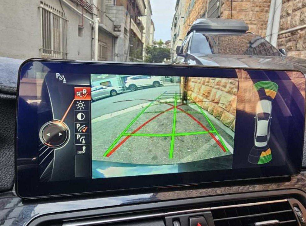 BMW 5시리즈 520d M 에어로다이나믹 프로 사진 8