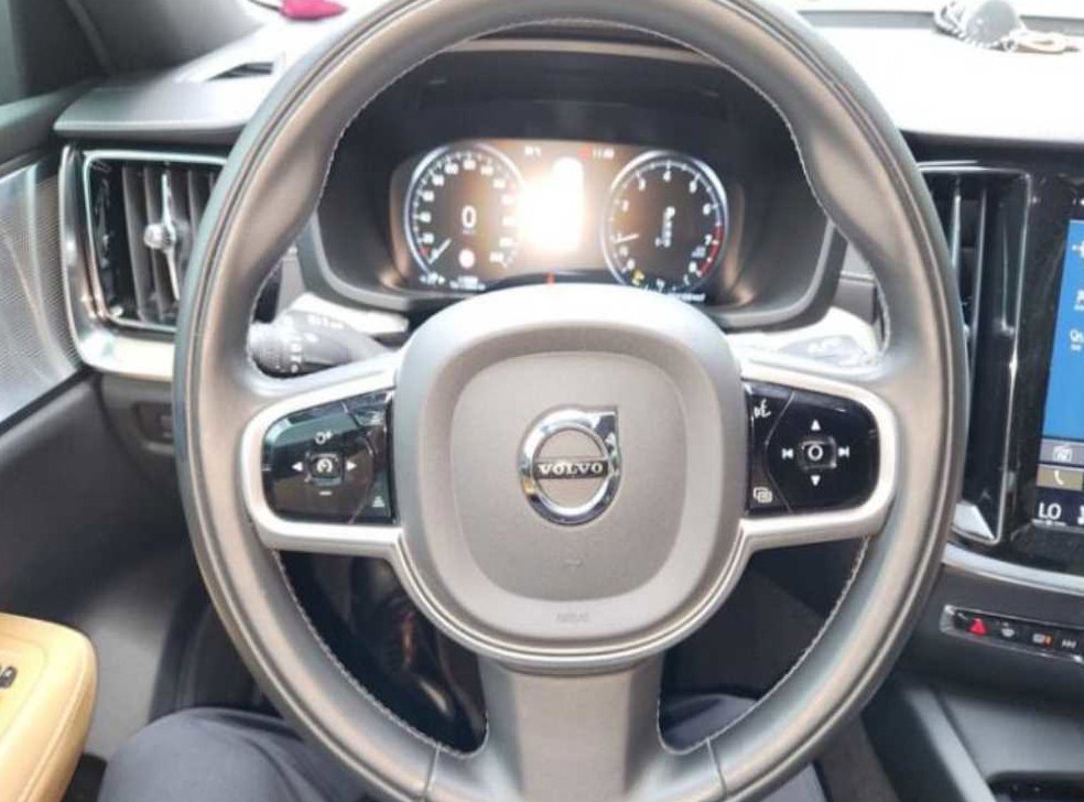 볼보 V60 2.0 T5 프로 AWD 사진 12