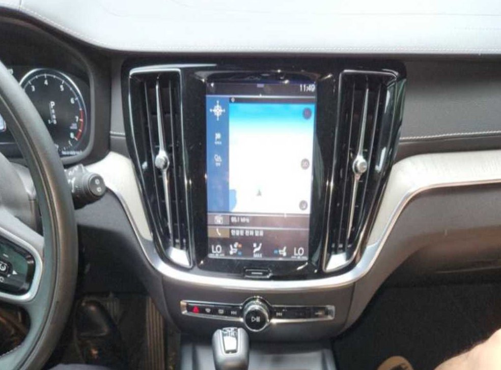 볼보 V60 2.0 T5 프로 AWD 사진 14