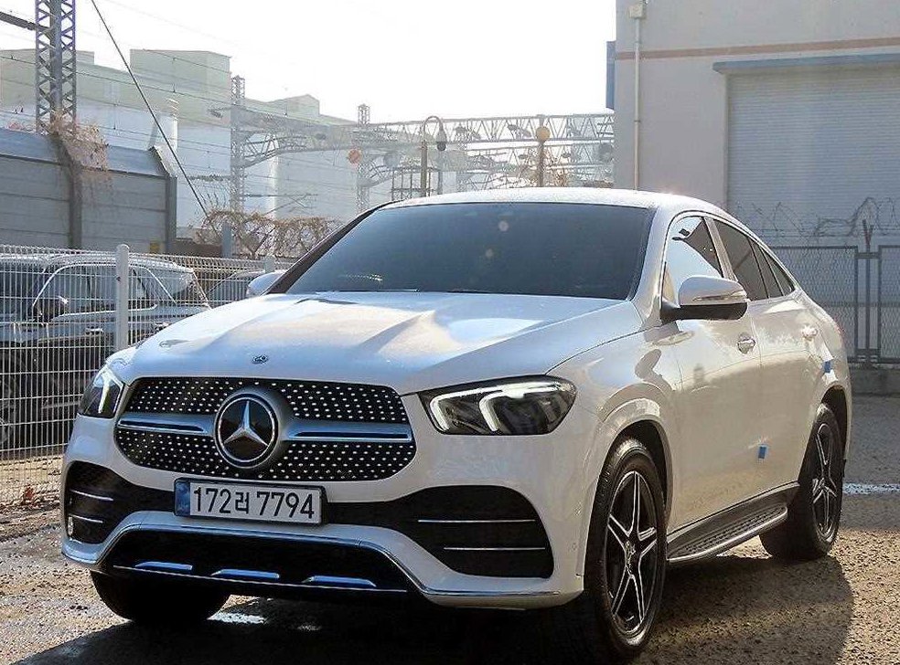 벤츠 GLE 클래스 GLE 400d 4MATIC 쿠페 사진 2