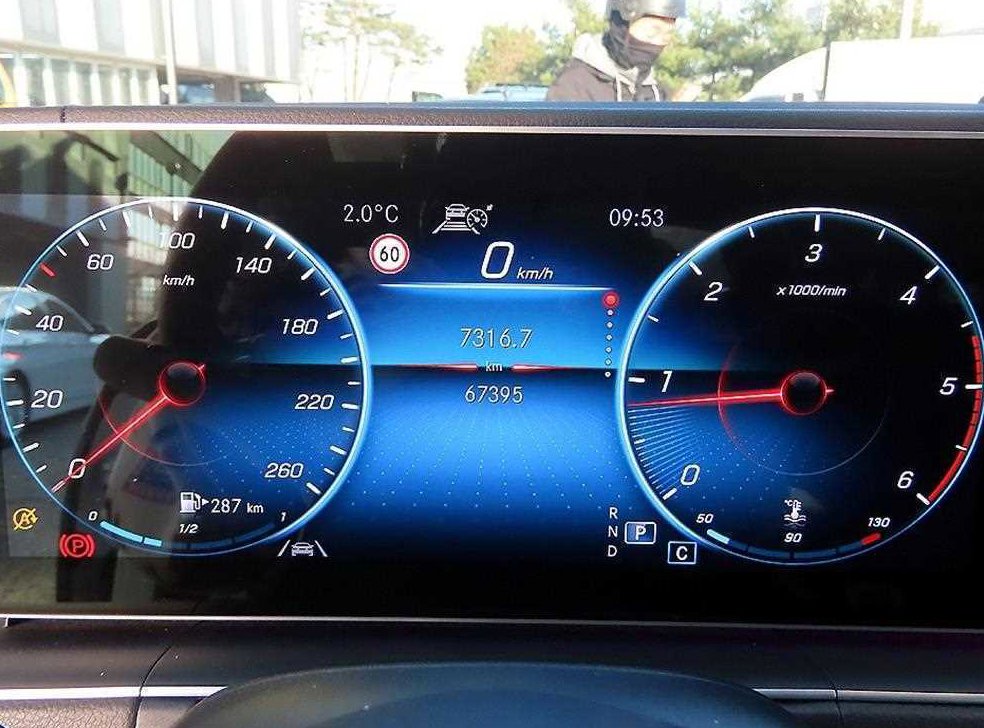 벤츠 GLE 클래스 GLE 400d 4MATIC 쿠페 사진 9