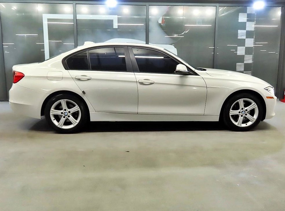 BMW 3시리즈 320d xDrive 사진 3