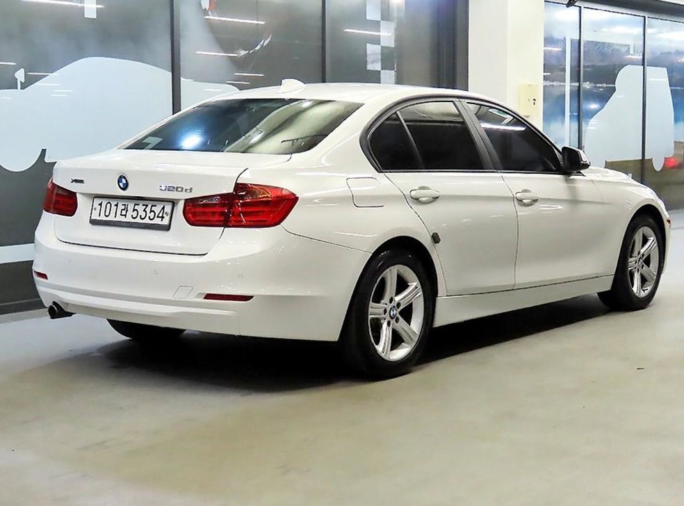 BMW 3시리즈 320d xDrive 사진 4