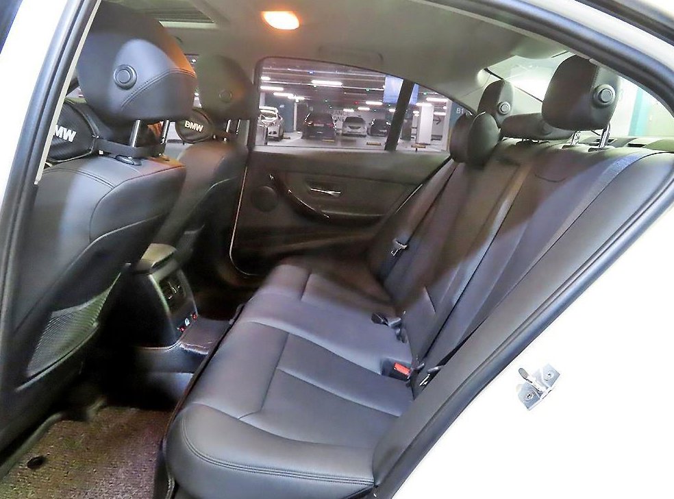 BMW 3시리즈 320d xDrive 사진 7