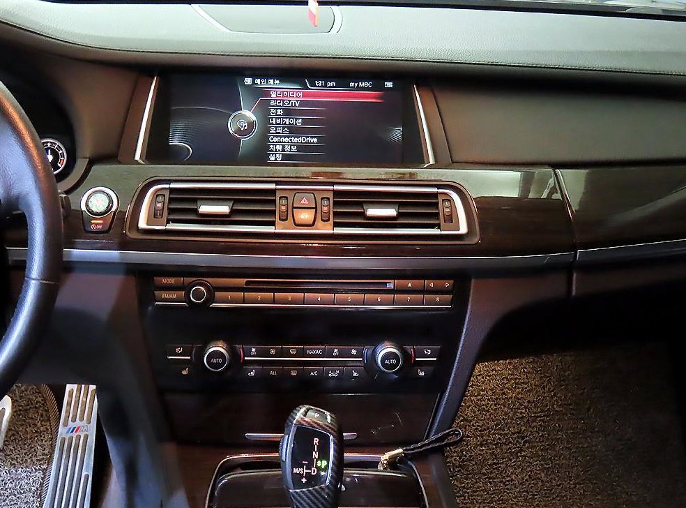 BMW 7시리즈 730 사진 11