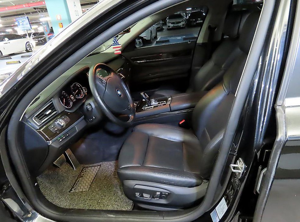BMW 7시리즈 730 사진 6