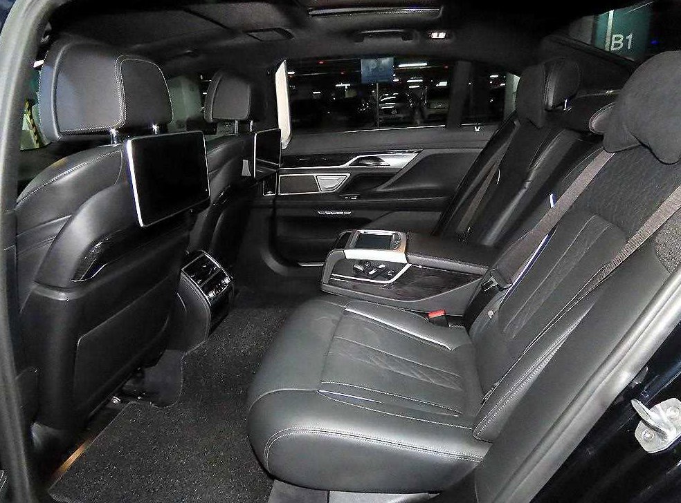 BMW 7시리즈 740Ld xDrive M 스포츠 사진 7