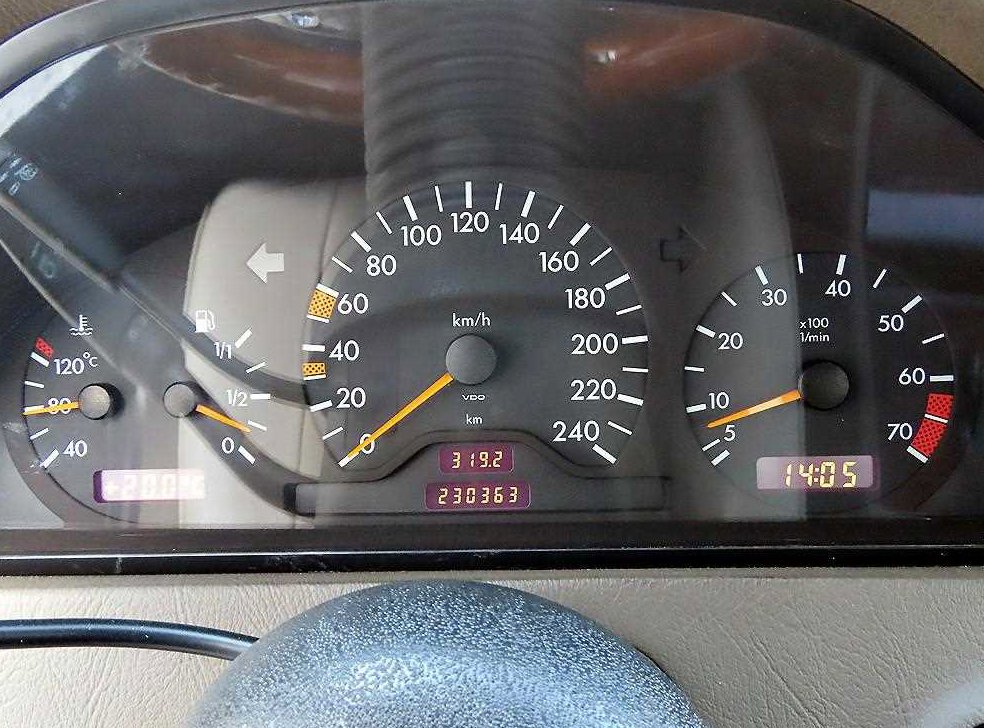 벤츠 C 클래스 C200 사진 9