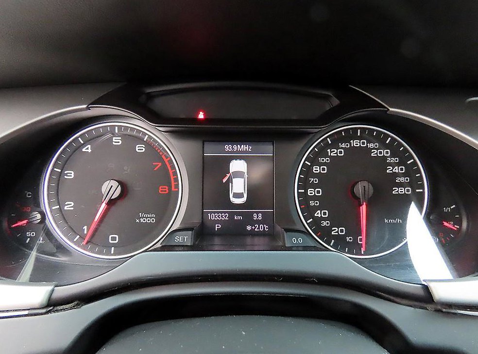 아우디 A4 2.0 TFSI 콰트로 사진 5